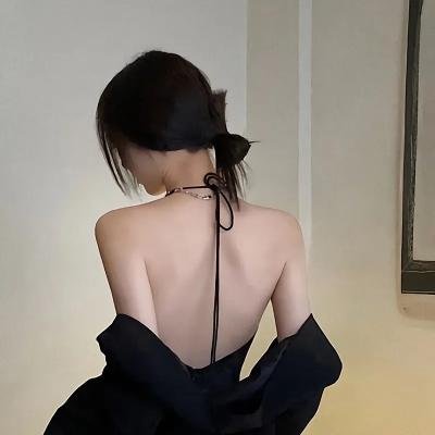 暗夜女巫
